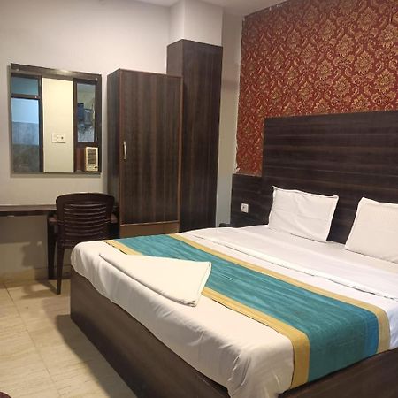 Hotel Park Avenue Lucknow Exterior photo