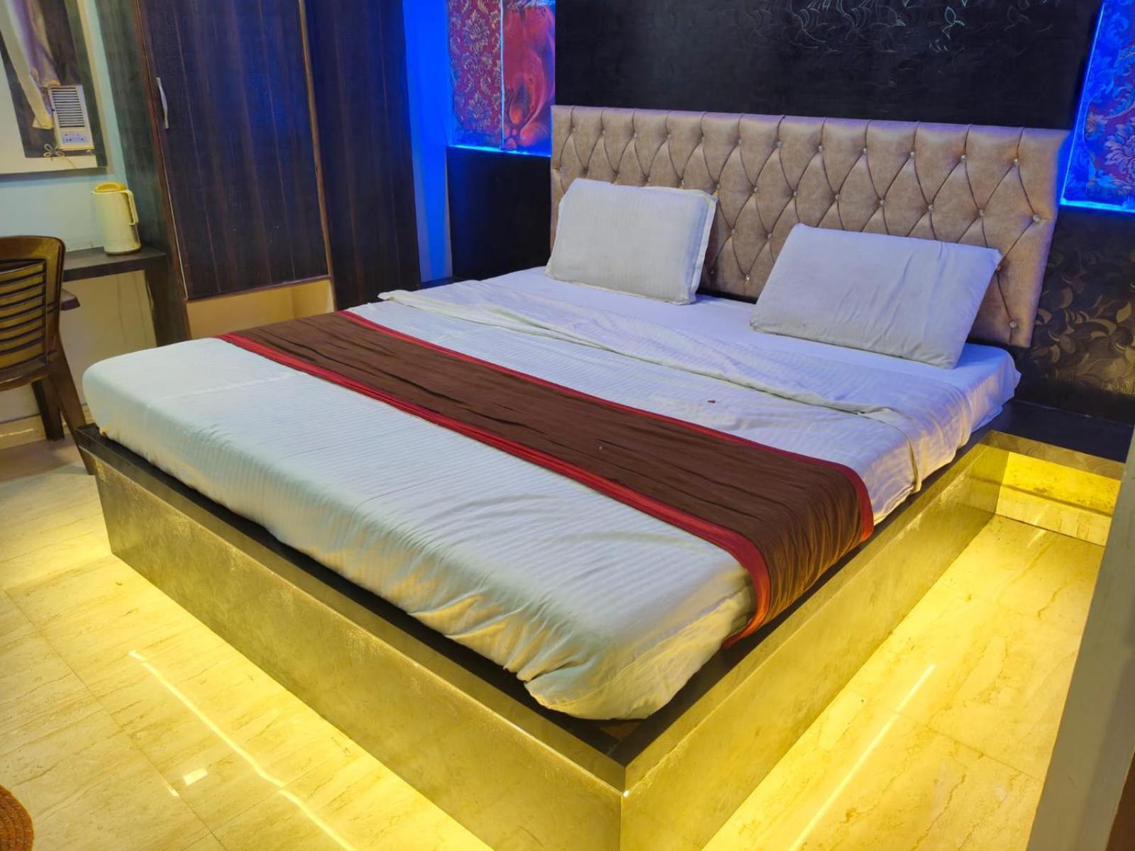 Hotel Park Avenue Lucknow Exterior photo
