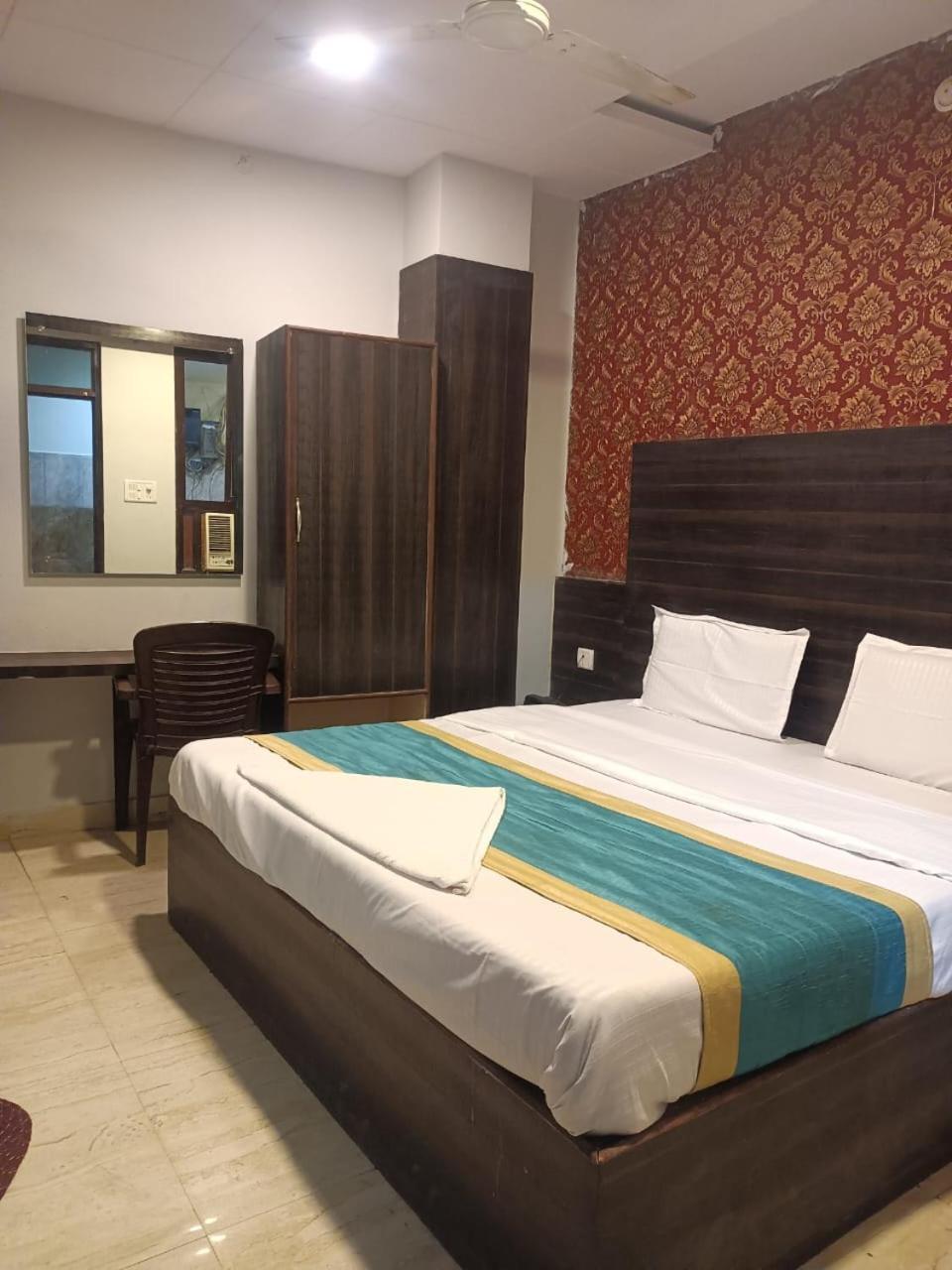Hotel Park Avenue Lucknow Exterior photo